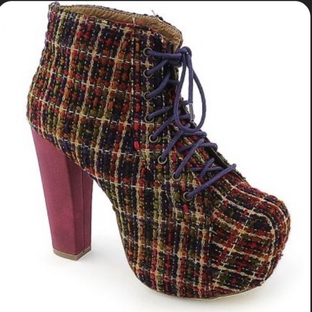 SHOE REPUBLIC PLATFORM BOOTIES